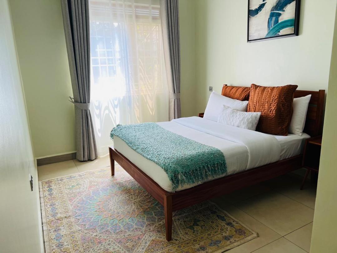 Alsander Homes Peach Bweyogerere Экстерьер фото